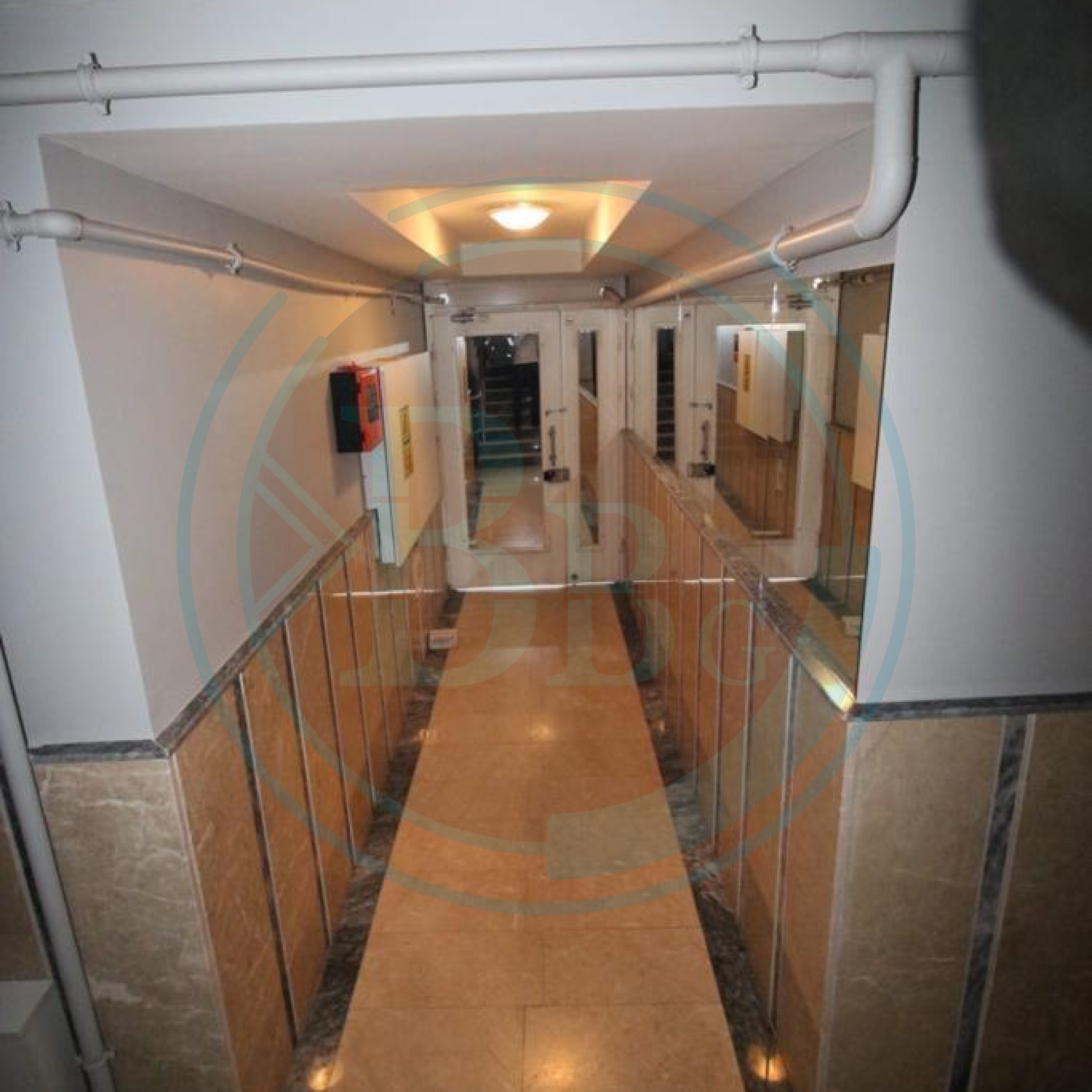 بناء كامل للبيع وسط مدينة اسطنبول